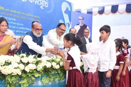 মেধাবী জাতি গঠনে সরকার কাজ করছে-মৎস্য ও প্রাণিসম্পদমন্ত্রী